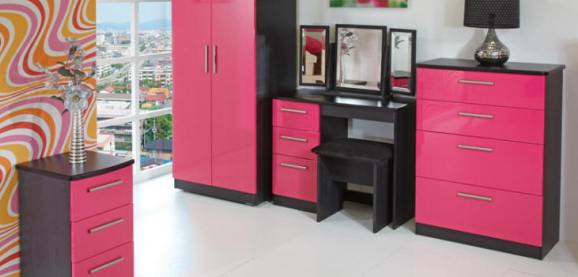 Black and Pink Gloss Bedroom
